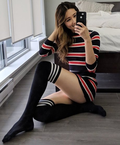 Trulyyoulee free model photos