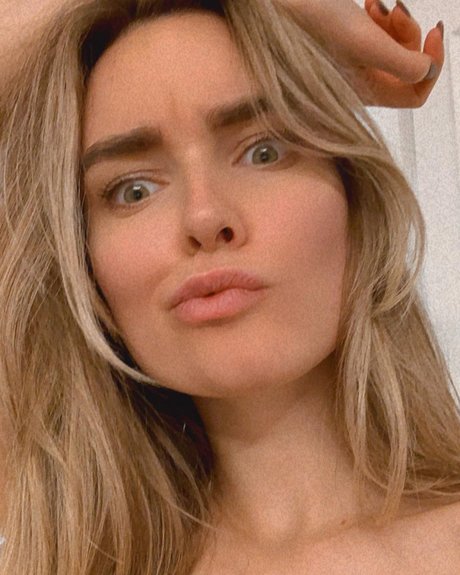 Elena Berri star nude picture