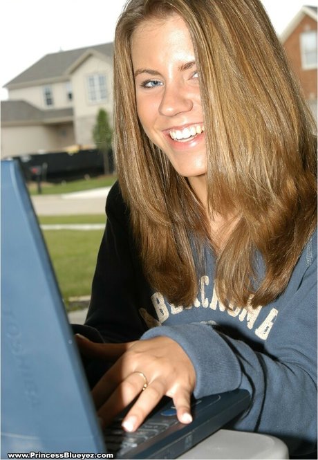 PrincessBlueyez nudes actress pic