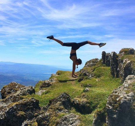 Sandra Dziwiszek hot star images