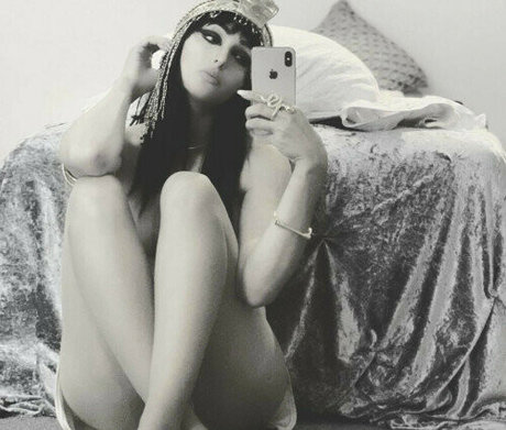 AvyannaLouve pornstar nice pictures