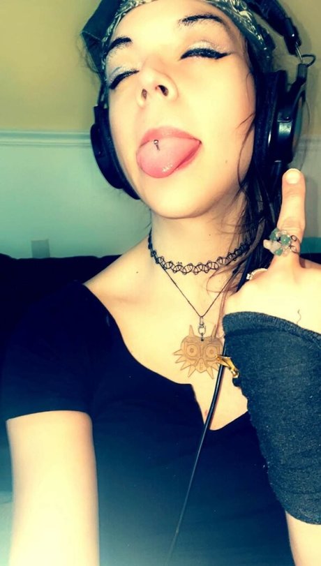 NatnSera star top picture