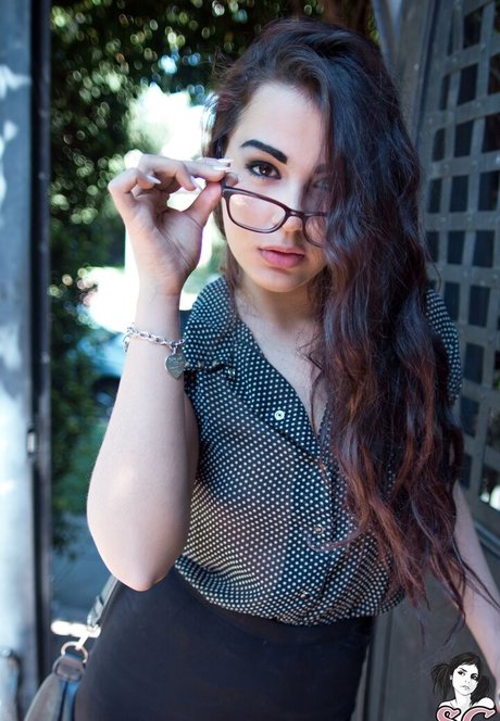 Illusion sg nude model gallery