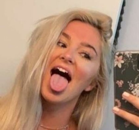 Lindsey Blake Jennings naked actress pic