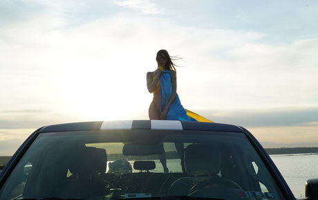 Annushk art free actress image