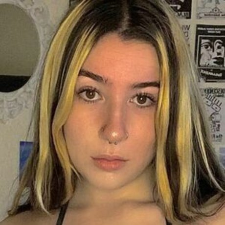 Livbae adult model pictures