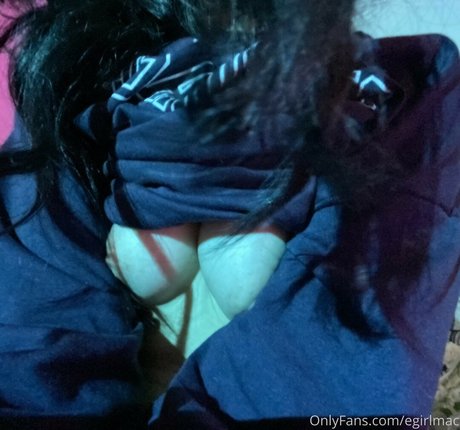 egirlmac art model pic