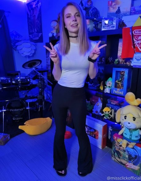 MissClick Live model nudes photo