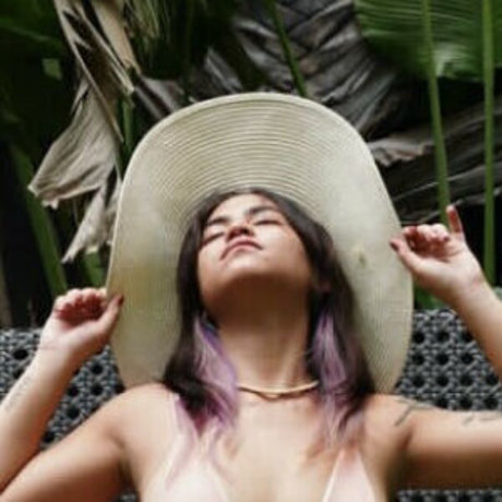 BunnyShy pornstar sexy photos