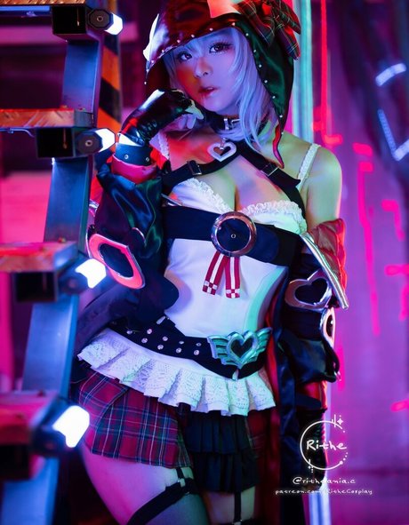 Rithe Cosplay erotic actress galleries