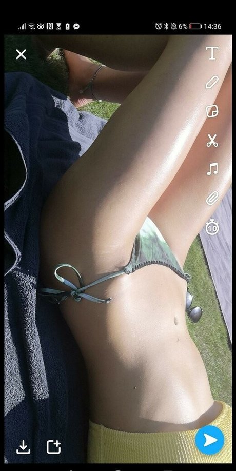 Beauty And The Bear model xxx picture