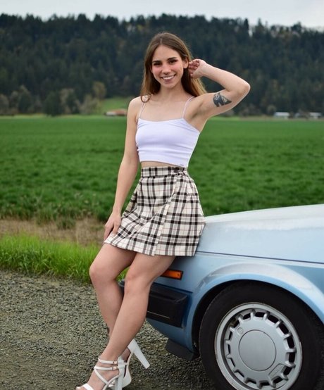 Petitebbpeach xxx actress image