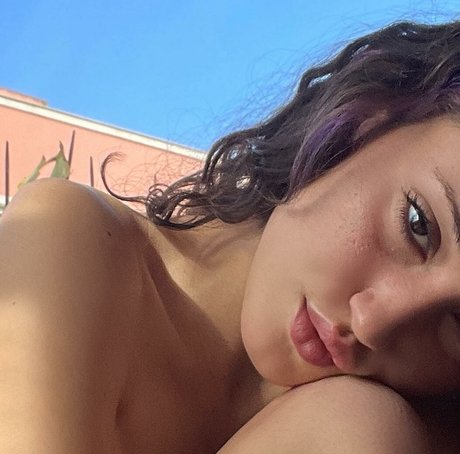 Damntae pornstar naked img