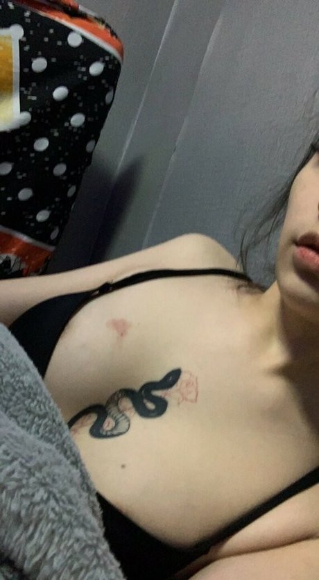 cassie loveyo model sex photo