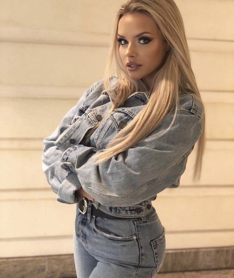 Becca Medlin model high quality galleries