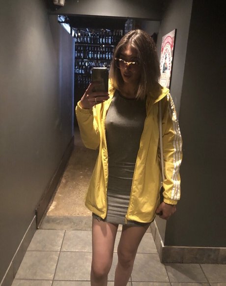 Jasdeep Johal sexy model pic