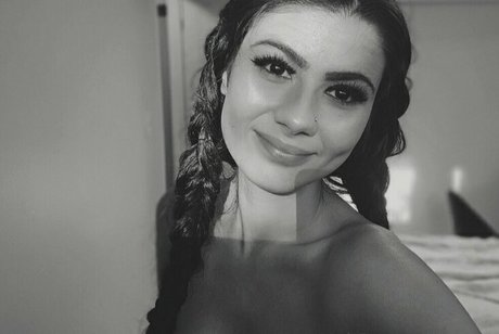 Rare Rose pornographic actress picture