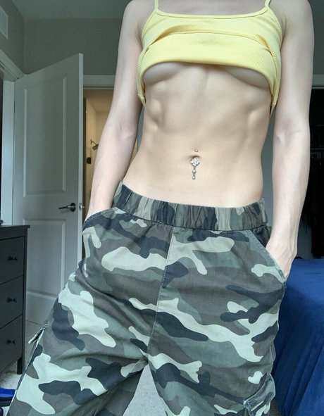 WolfSack model sexy img