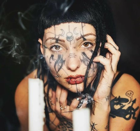 Bastet Beast star nude photo