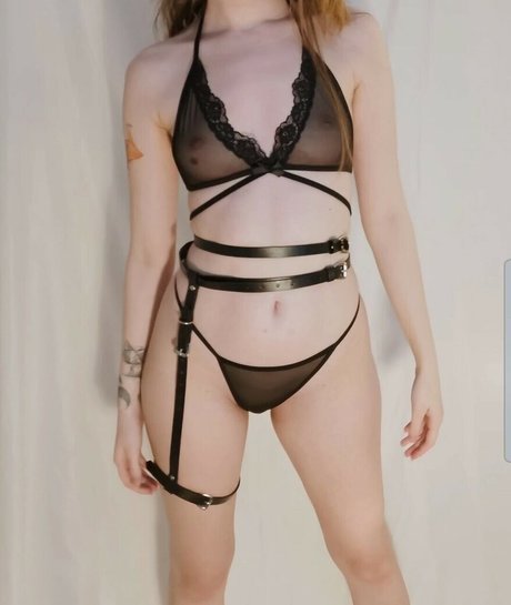 aemreynolds model xxx pic