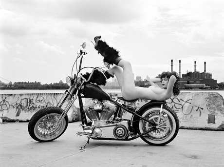 Paz De La Huerta pornstar sex images