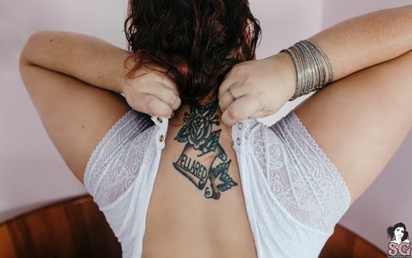 EllaRed adult actress galleries