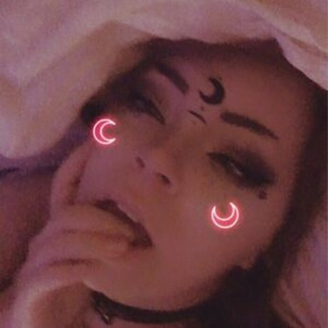 Aliendaddyo hot model gallery