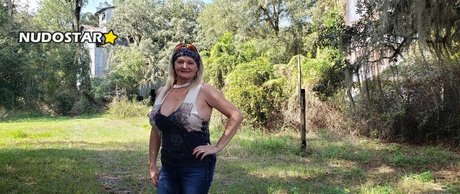 hotwifetara model perfect archive