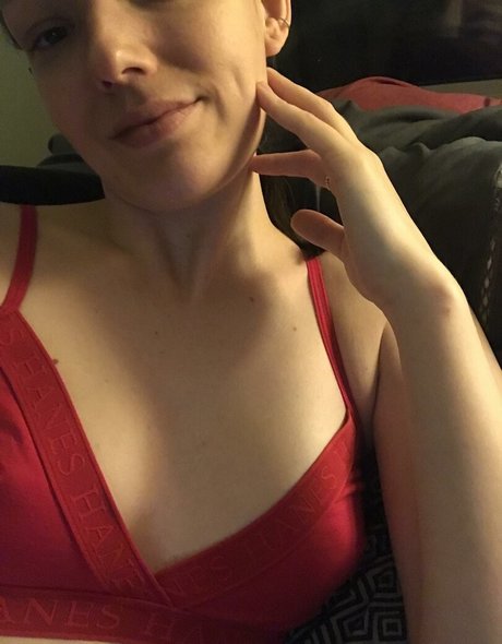 ScandinavianBabe naked star picture