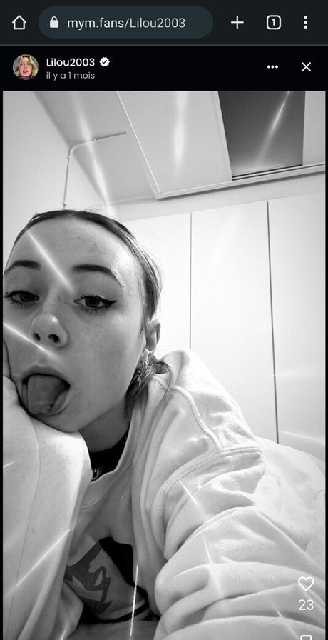 Lilou2003 model hot photos