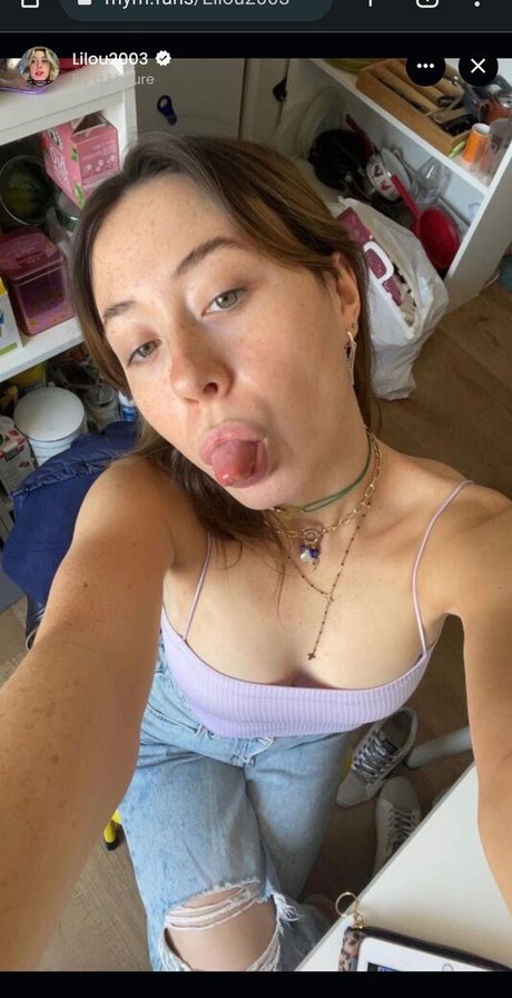 Lilou2003 naked model pics