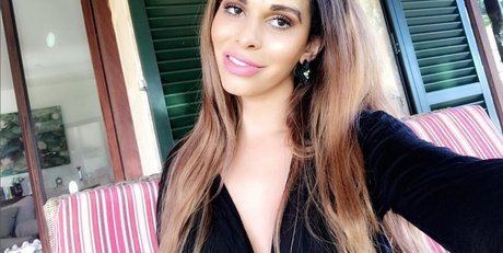 shemalevalentina xxx star archive