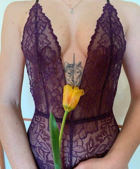 MidoriShake erotic star gallery