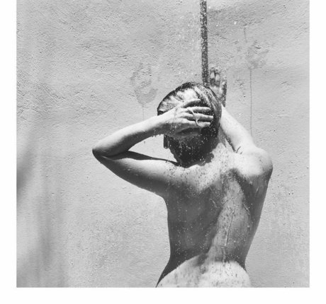 Hannah Hart nice actress pic