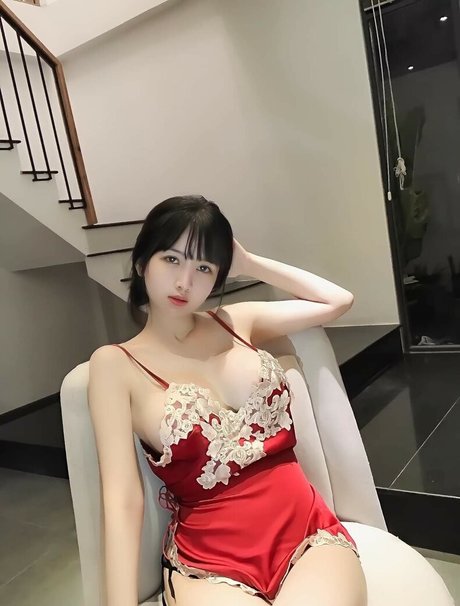 Kieutrinhminn pornstar naked images