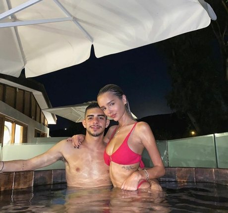 Mishel Zabelman nude actress archive