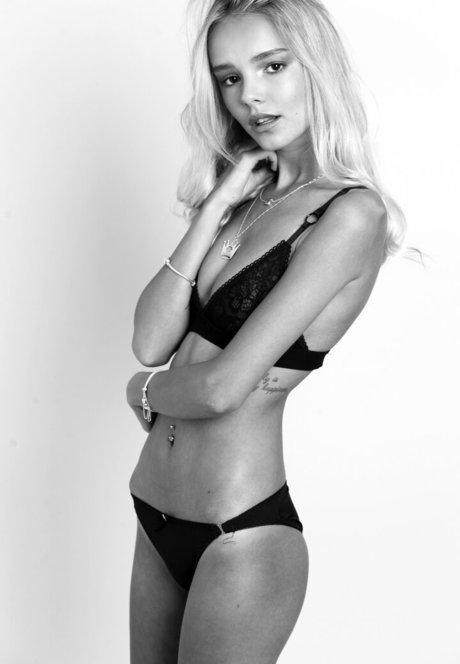 Mishel Zabelman perfect model galleries