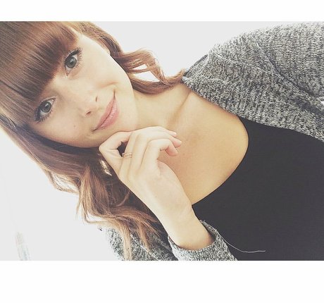 elie dr model adult picture