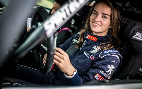 Catie Munnings pornstar erotic pics