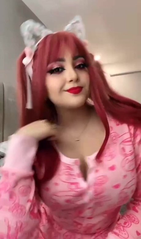 AriGameplay model adult img