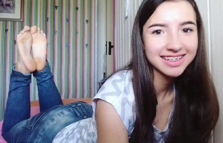 Rapha Feet star exclusive pics