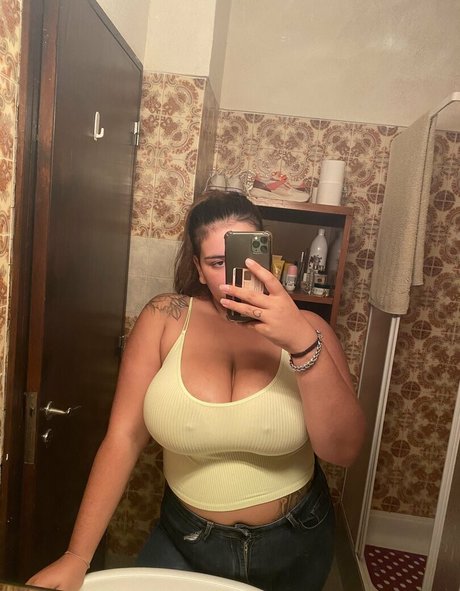 Debora Brandao star high quality images