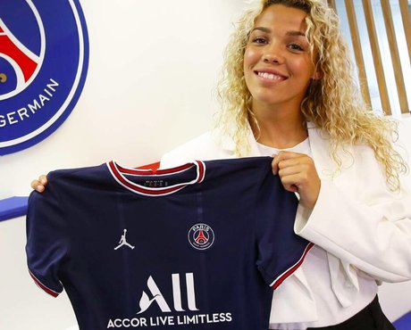 Cein Bizet perfect actress img