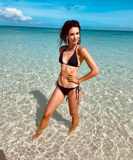 Liz Plank best star gallery