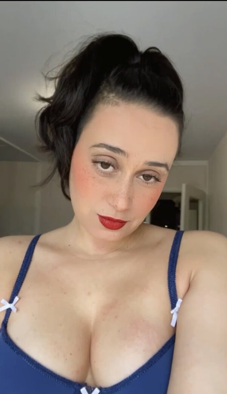 Lina Bikiche free actress images