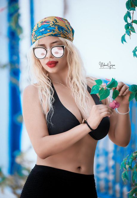 Ahlem star sexy photo