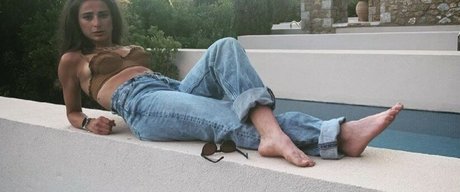 Alexi Pappas art pornstar picture