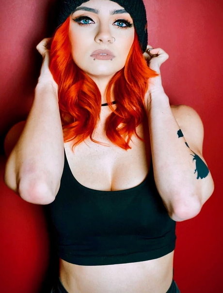 Gigi Dolin porn model gallery