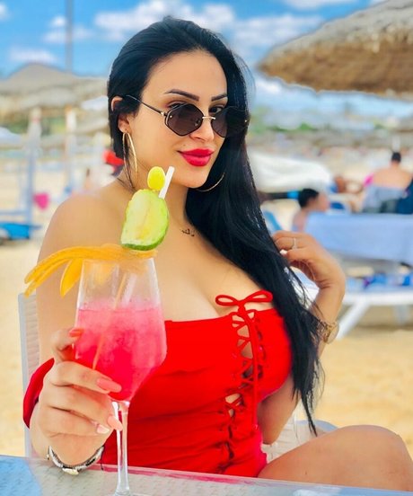 Manel Sassi nice actress picture