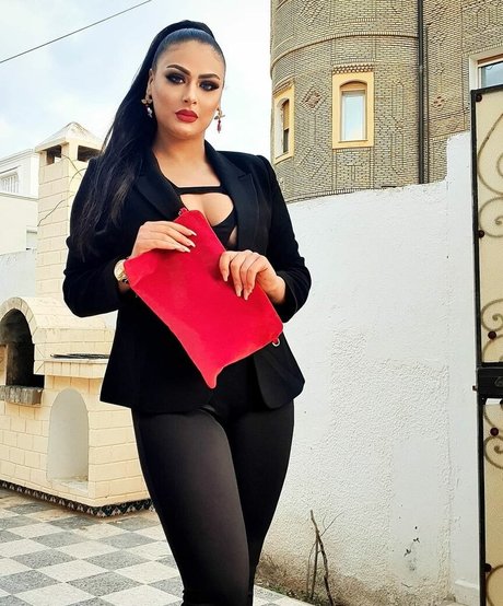 Narjes Beji hot model galleries